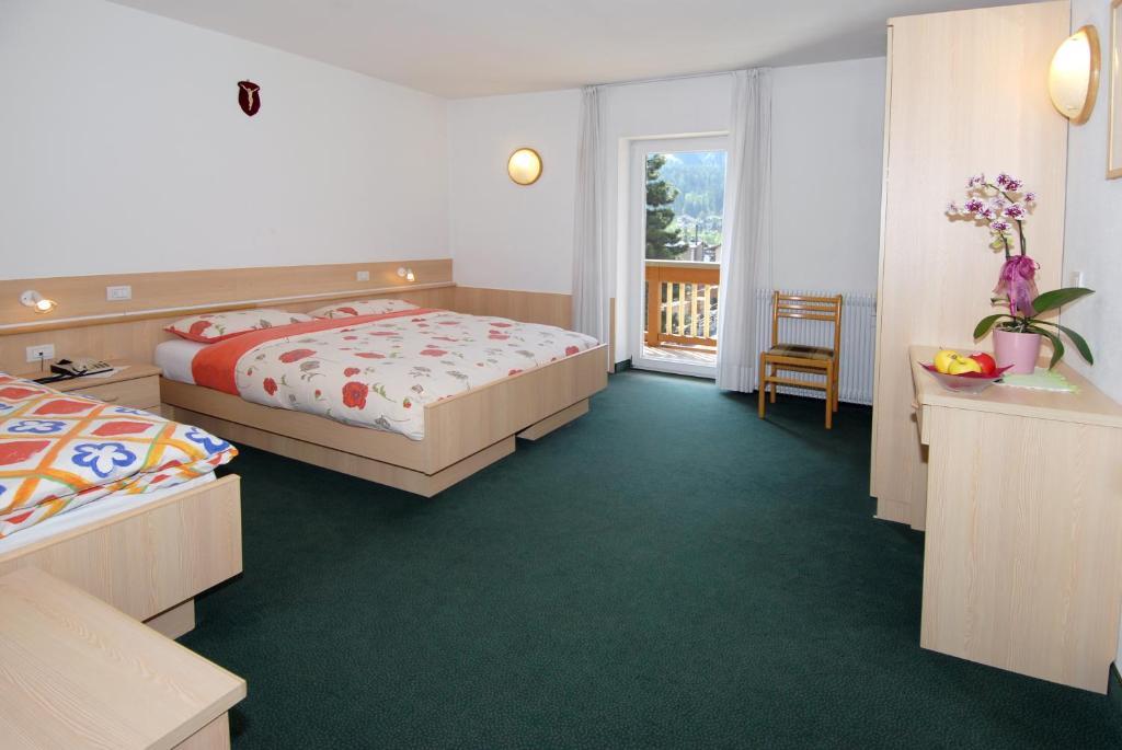 Hotel Zanon Циано-ди-Фьемме Номер фото
