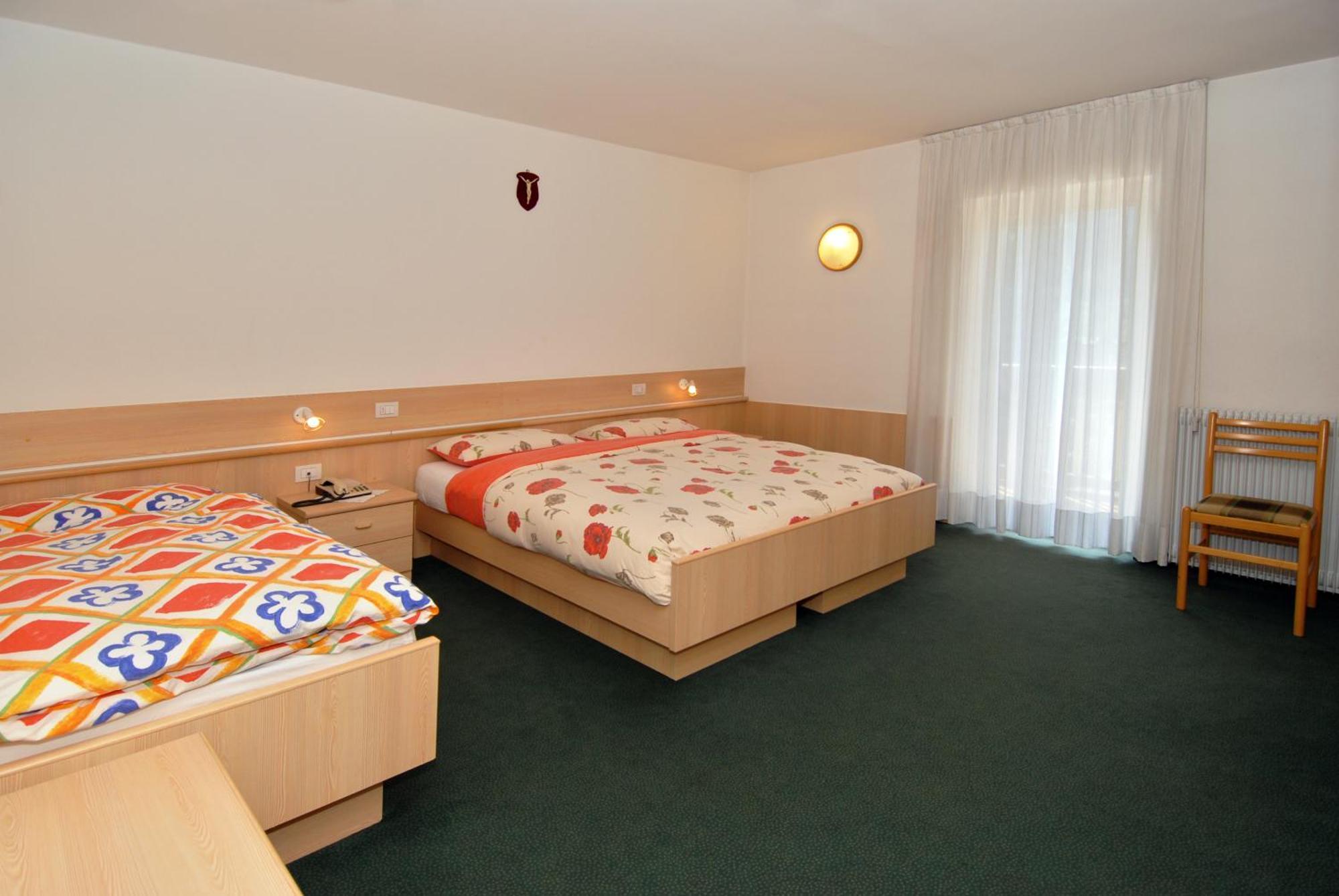 Hotel Zanon Циано-ди-Фьемме Экстерьер фото